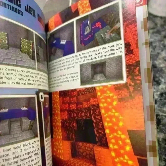 Lot of 2 Minecraft Books - Essential Handbook & Redstone Handbook - Picture 8 of 15